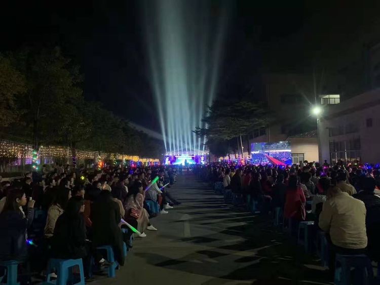 DB官方网站机电迎新春暨颁奖大会